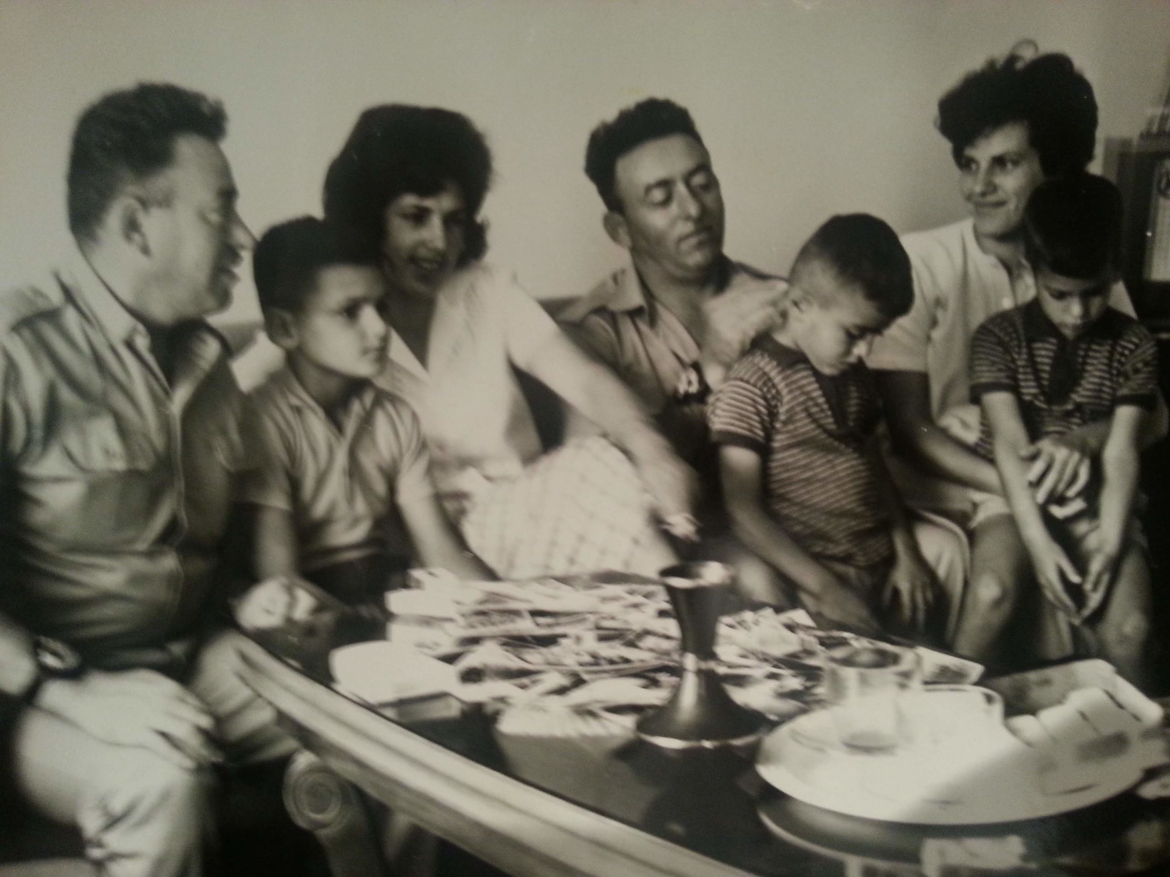 מרדכי (לוצי) עצמון – מאלבום המשפחה