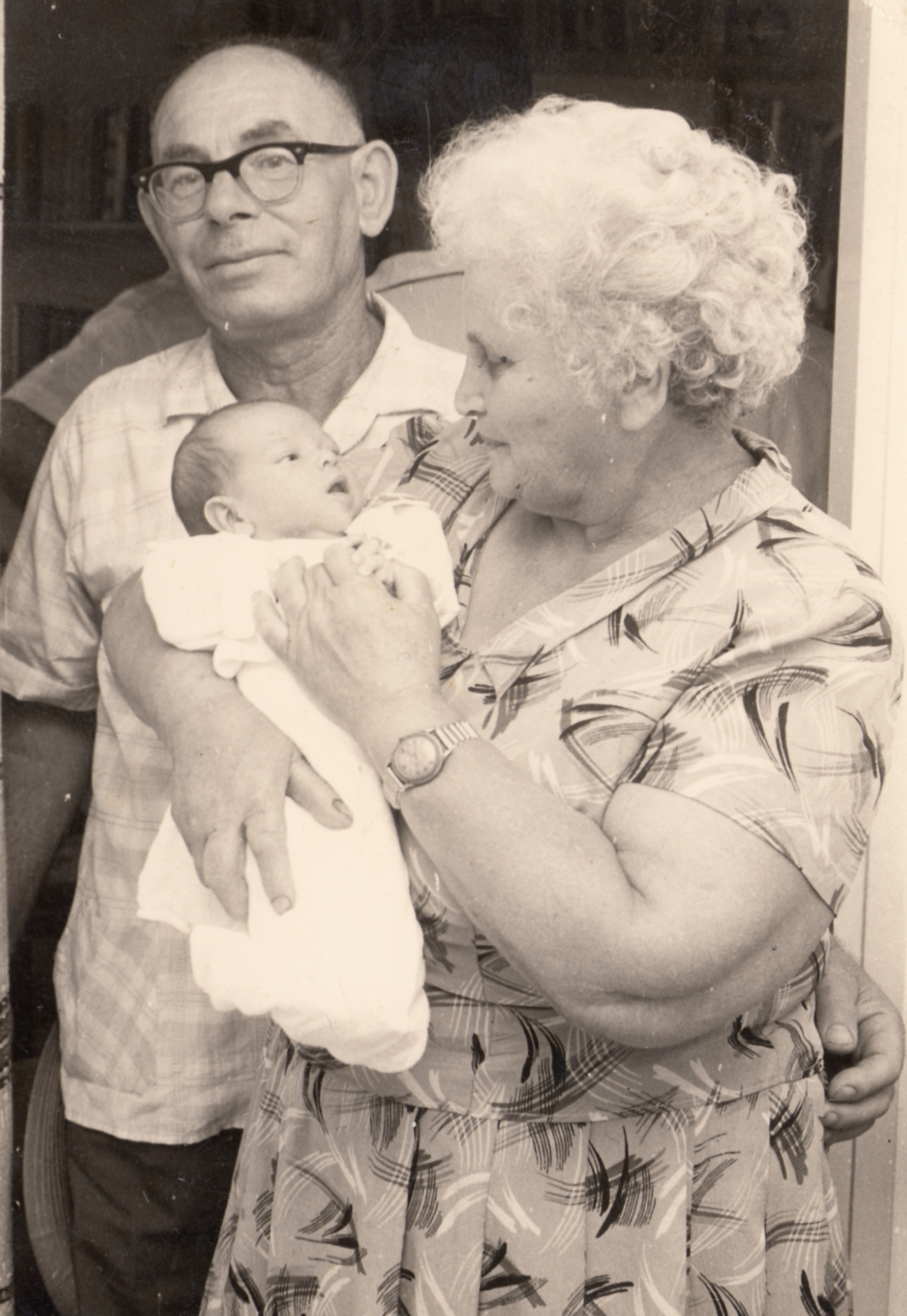 סיפורה של משפחת בית אור – מאלבום המשפחה