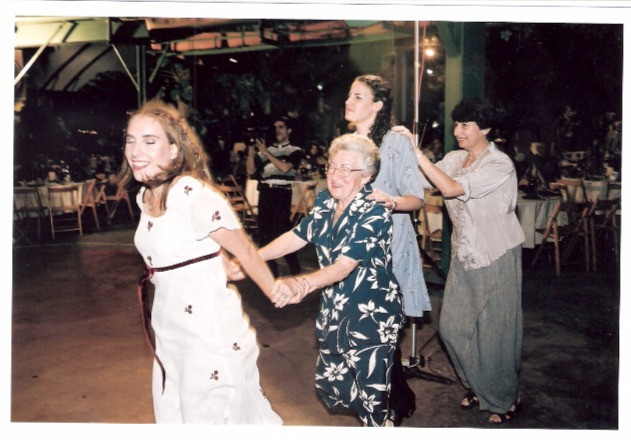 אסתר קווה לבית גלובה – מאלבום המשפחה