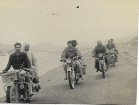 המסע המופלא של מנשה פיסטרוב – מאלבום המשפחה