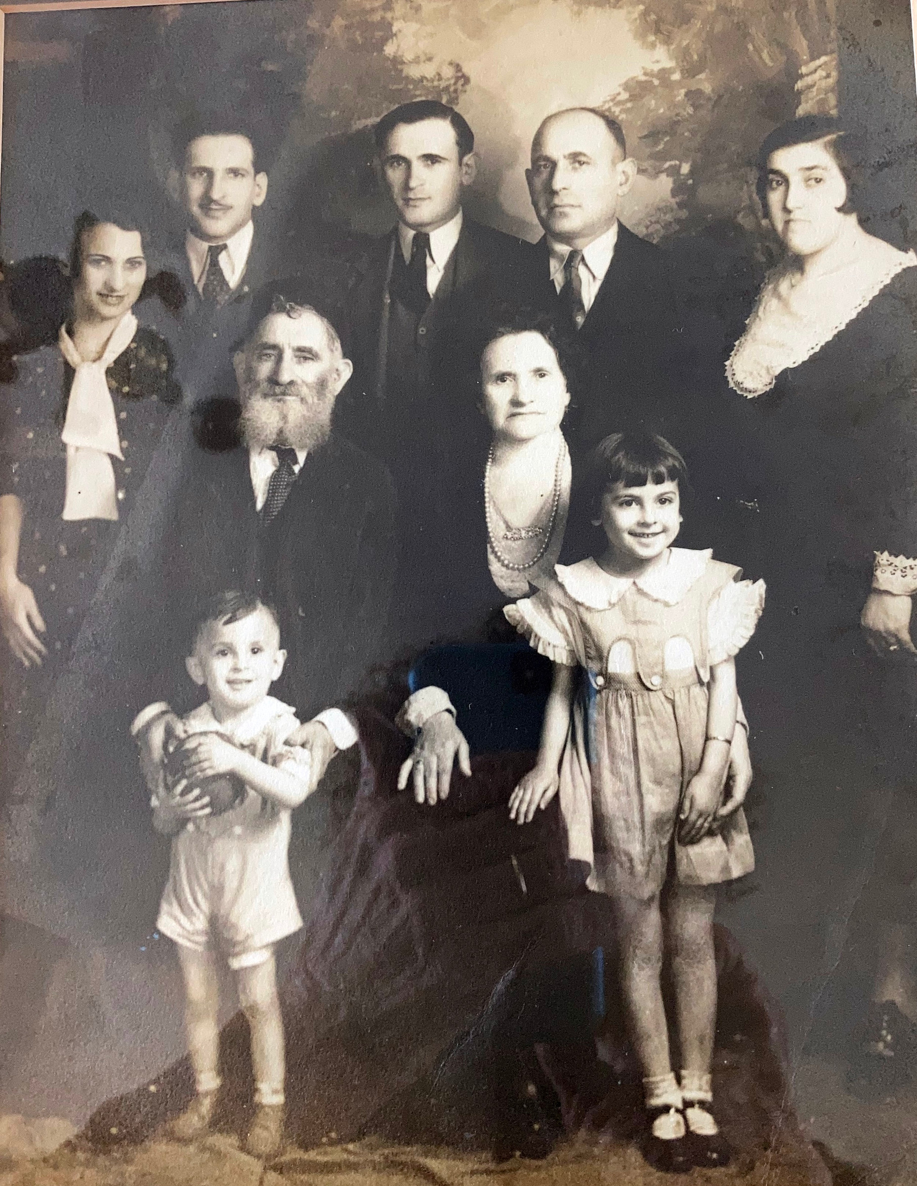 מורשת ומשפחתו של פרופ' מוטי שכטר – מאלבום המשפחה