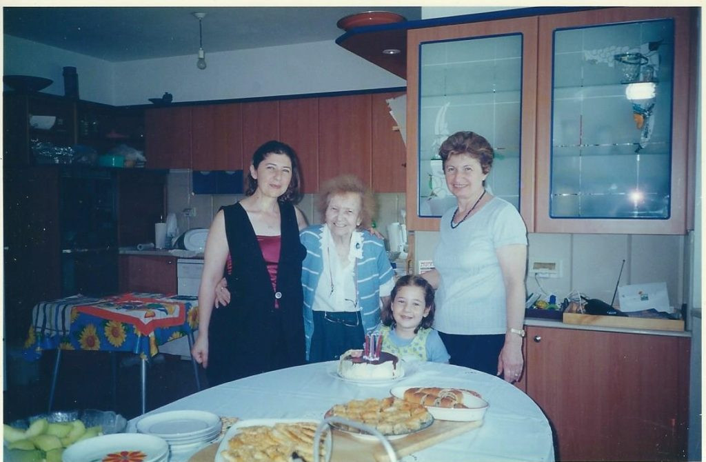סיפור חיים של מסירות ואהבה – מאלבום המשפחה