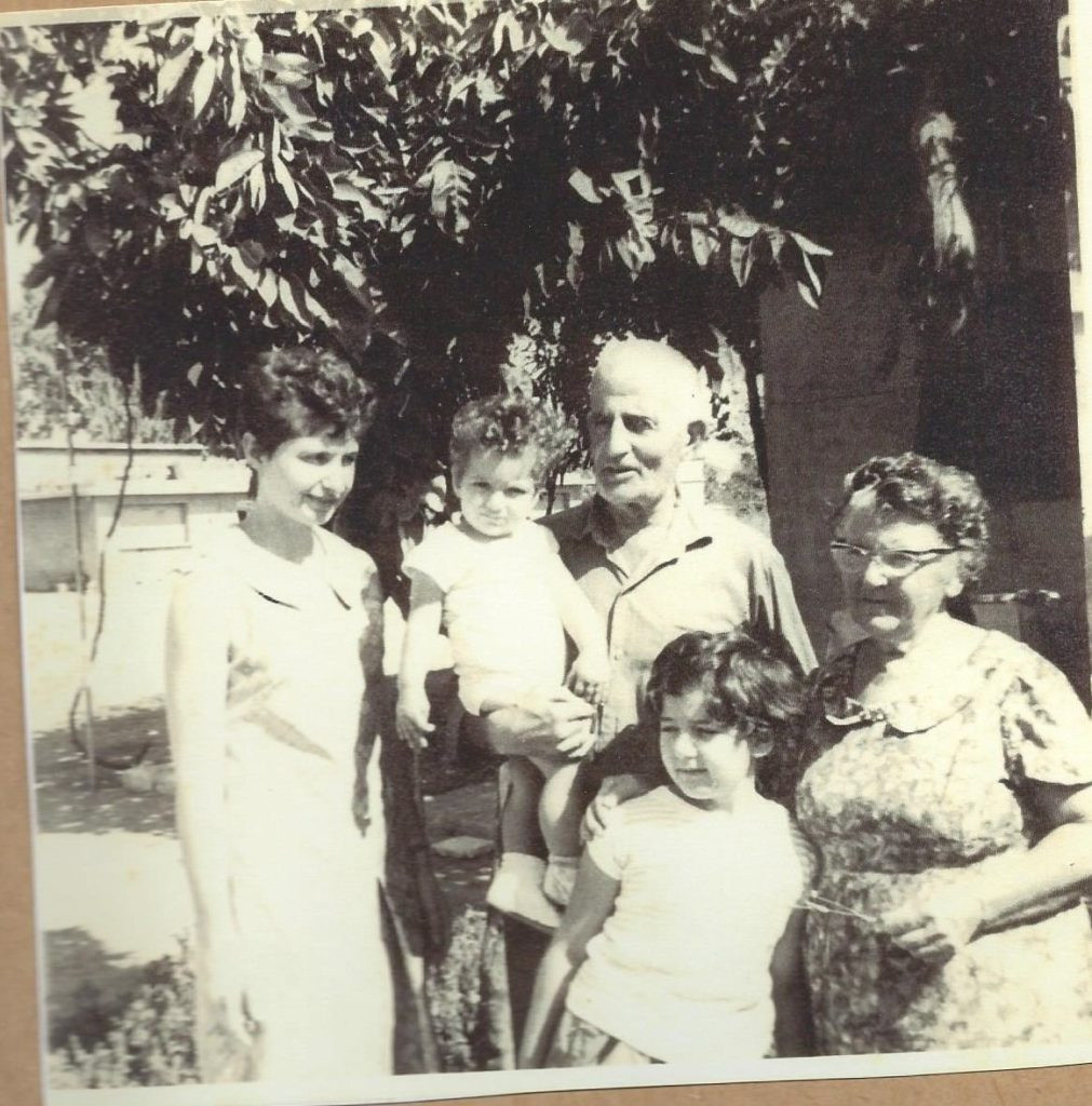 סיפור חיים של מסירות ואהבה – מאלבום המשפחה